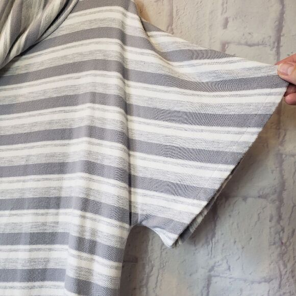 WORKSHOP REPUBLIC Oversized Cowlneck Striped Top - Picture 3 of 7